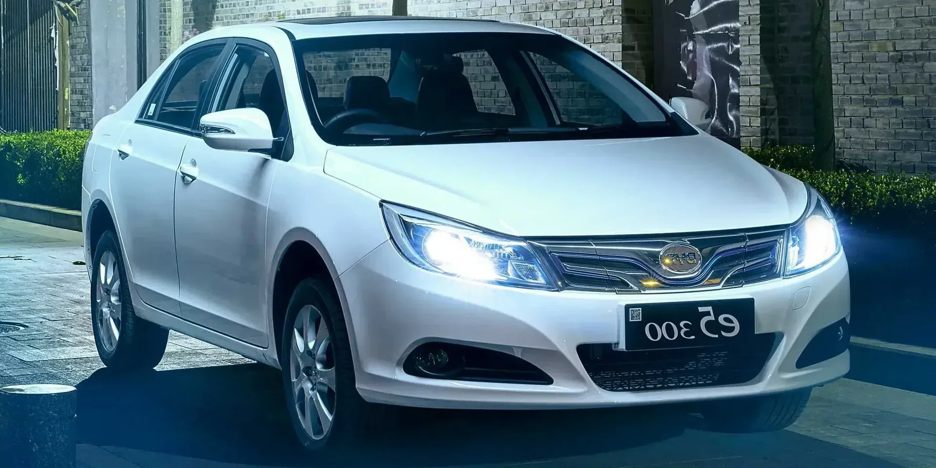 2016 BYD e5 photo 1