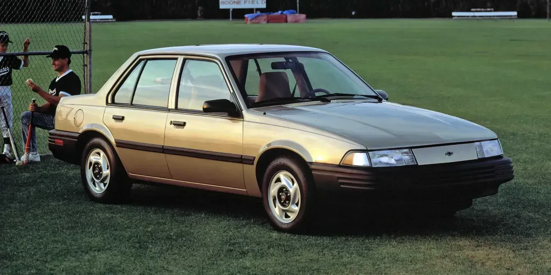 1991 Chevrolet Cavalier RS photo 1