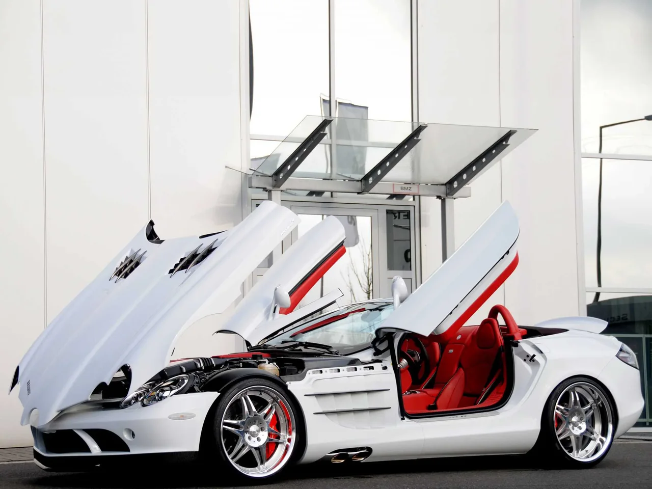 Exterior 4