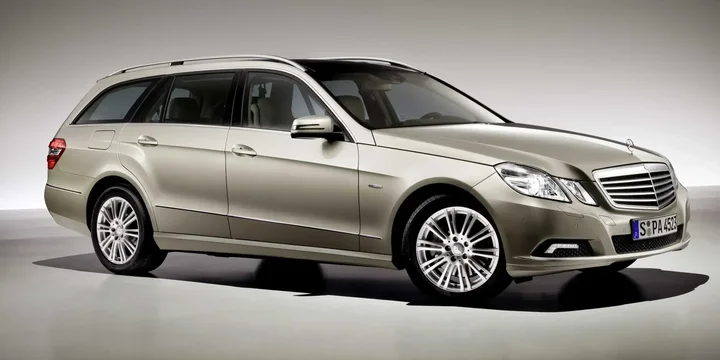 2010 Mercedes-Benz 2010-mercedes-benz-e-class-e-500-t-7g-tronic main image