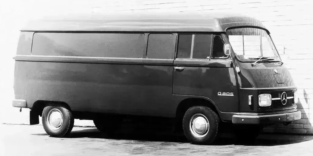 1977 Mercedes-Benz Harburger Transporter photo 1