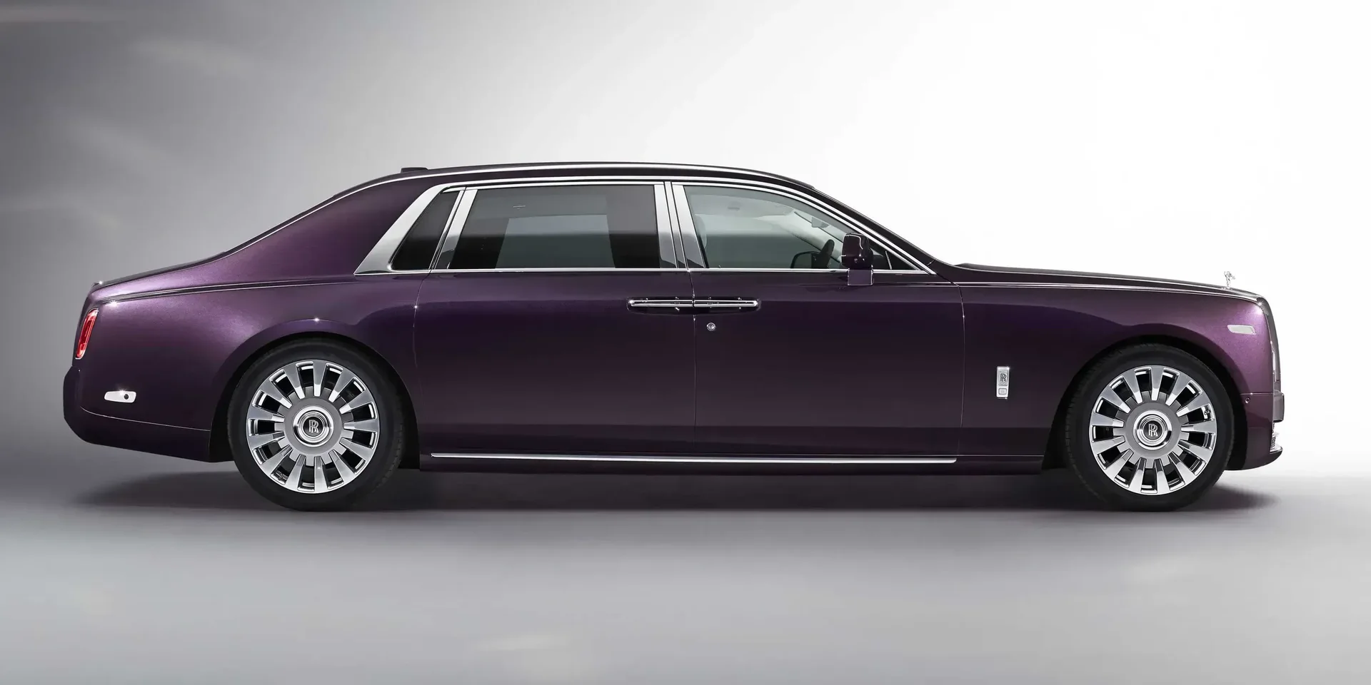 2018 Rolls-Royce Phantom Extended photo 1