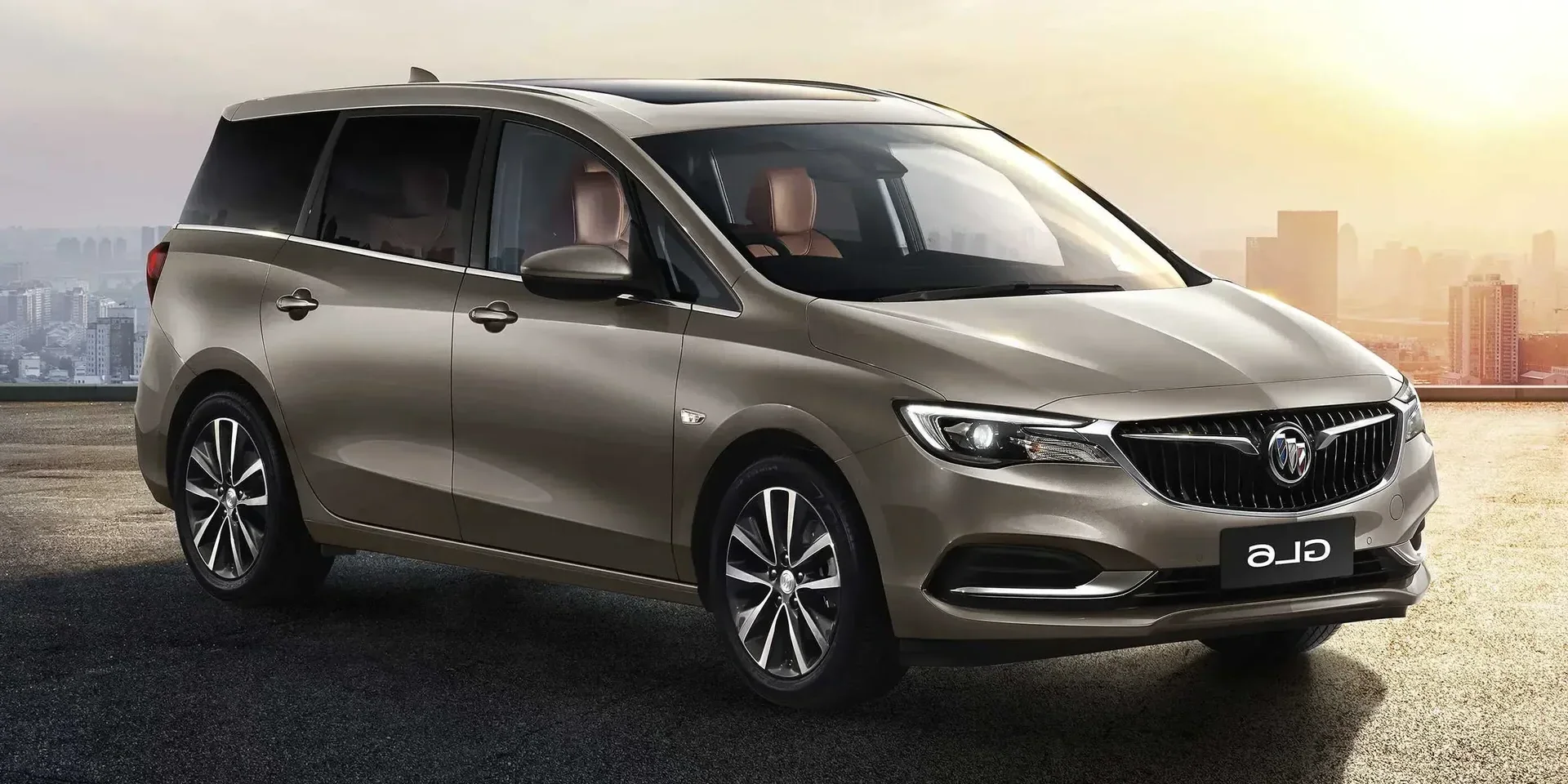 2018 Buick GL6 photo 1