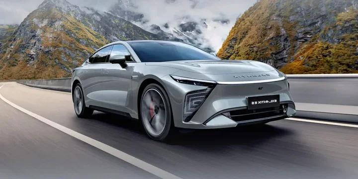 2025 Exlantix ES BEV exterior main image