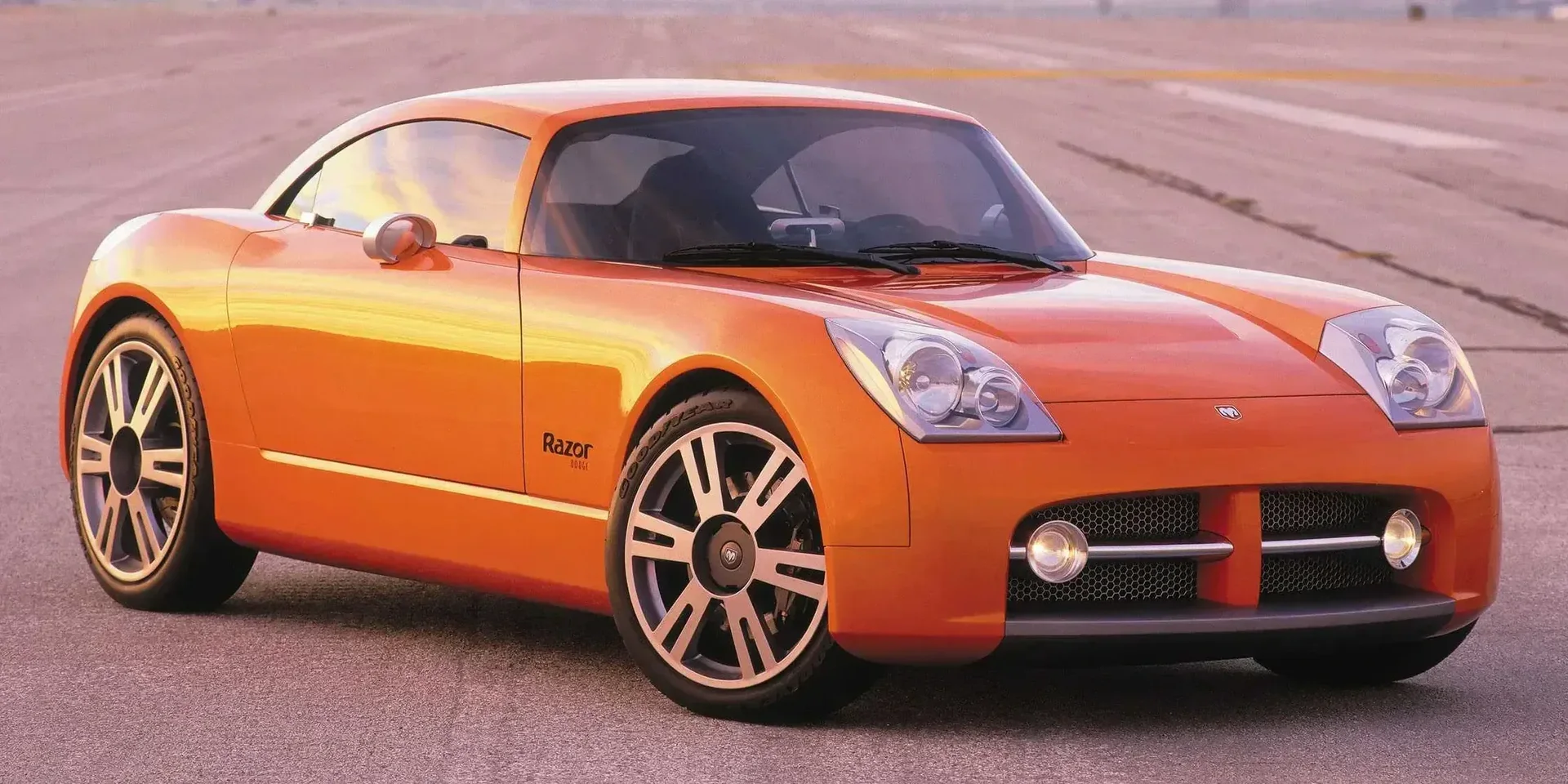 2002 Dodge Razor photo 1