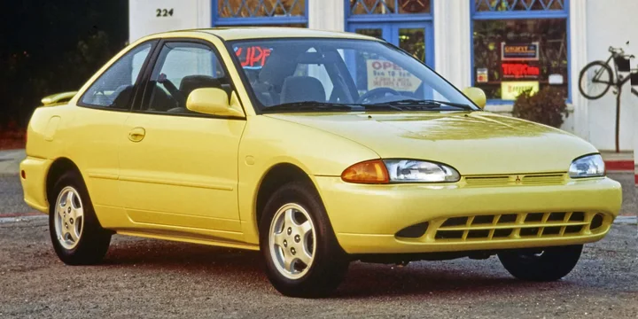 1993 Mitsubishi 1993-mitsubishi-mirage-nar-generation-ca0-cb0 main image