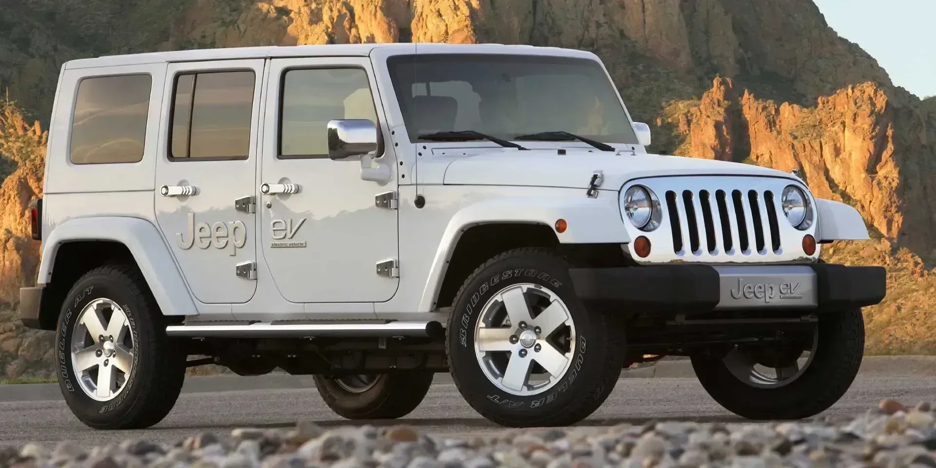 2008 Jeep EV photo 1