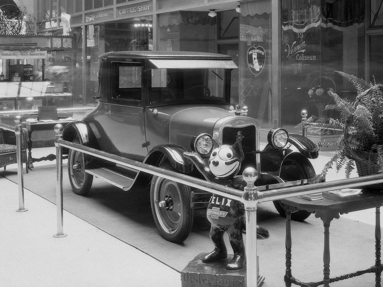 Exterior 3