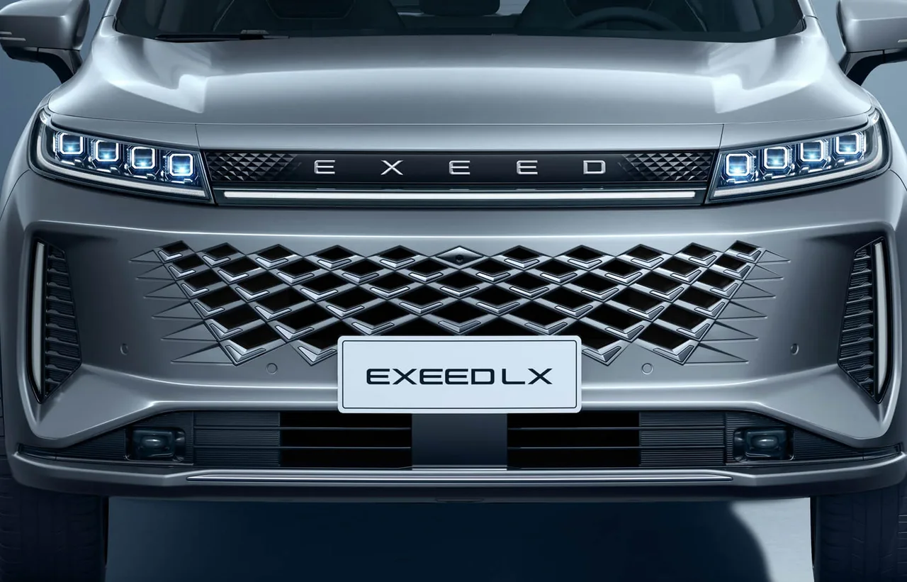 Exterior 4