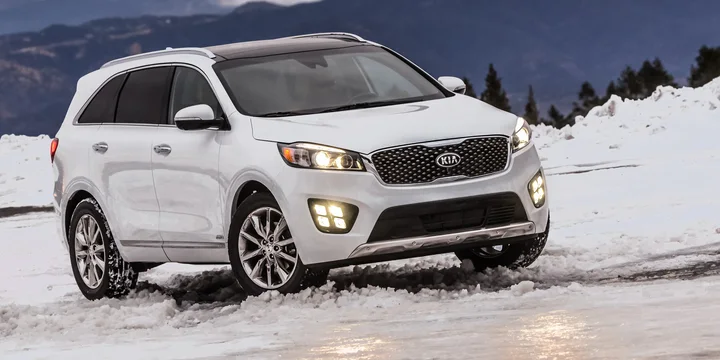 2016 Kia Sorento exterior main image