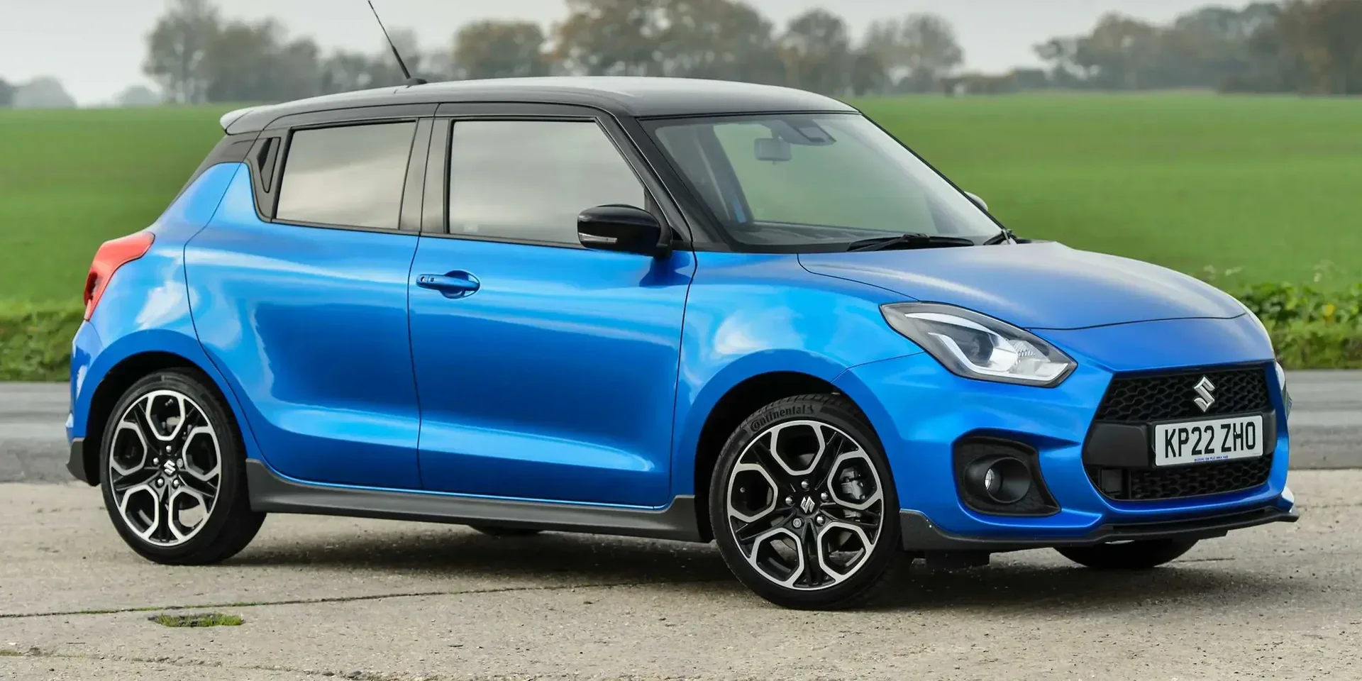 2023 Suzuki Swift Sport Hybrid photo 1