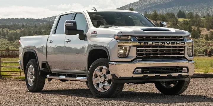 2020 Chevrolet 2020-chevrolet-silverado-hd-pickup-silverado-2500-hd-crew-cab-66-v8-duramax-4wd-automatic-10-speed-451ps main image