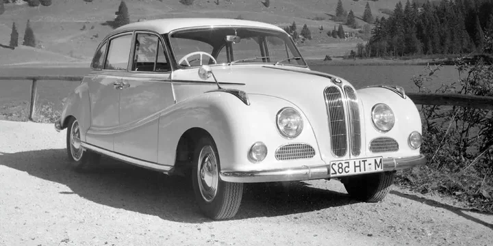 1961 BMW 501/502 exterior main image