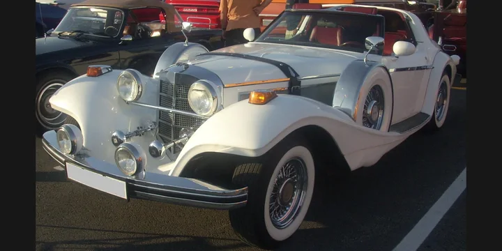 1980 Phillips Berlina. Photograph by Bull-Doser, Public domain. https://commons.wikimedia.org/wiki/File:Phillips_Berlina_coup%C3%A9_(Centropolis_Laval_2010).jpg Fit to 2:1 with dark side borders.