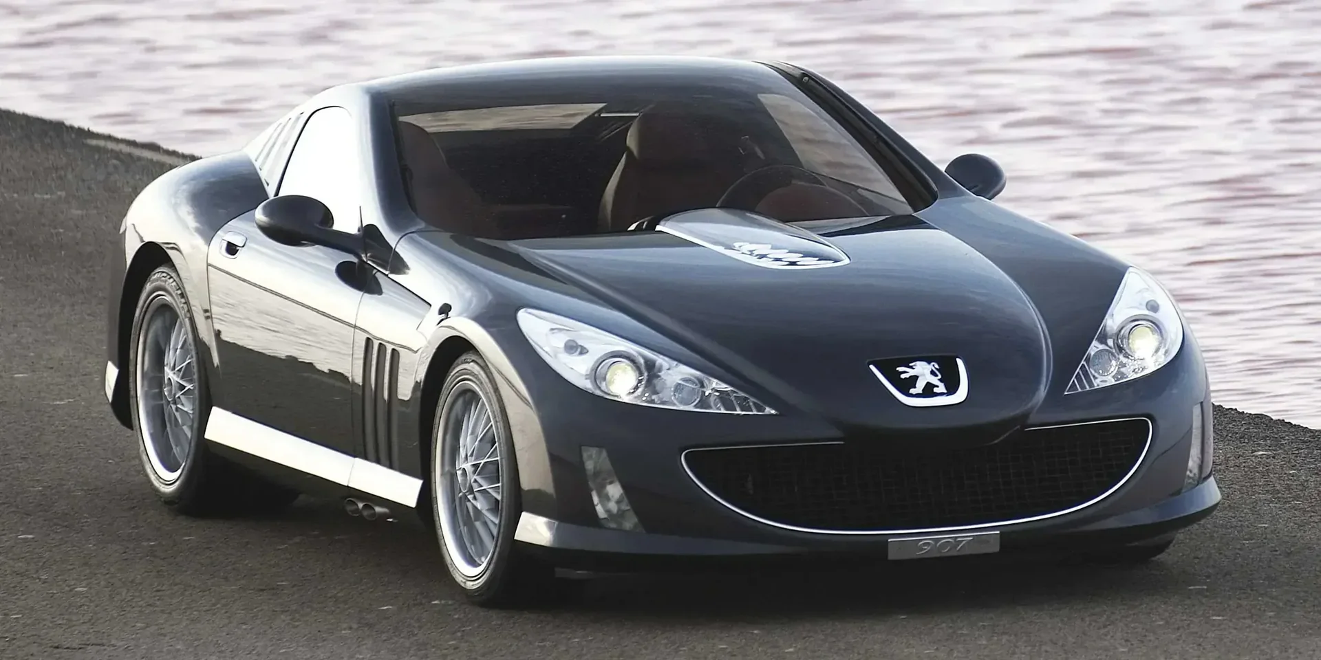 2004 Peugeot 907 photo 1
