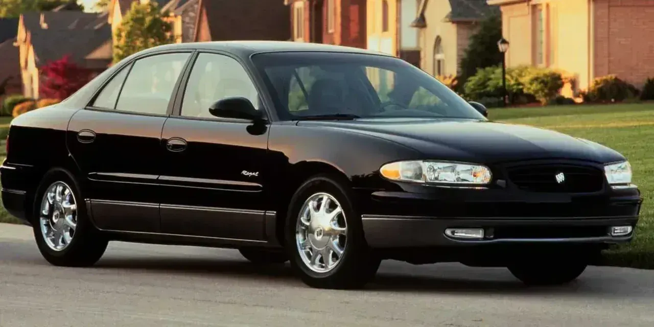 1997 Buick Regal GS photo 1