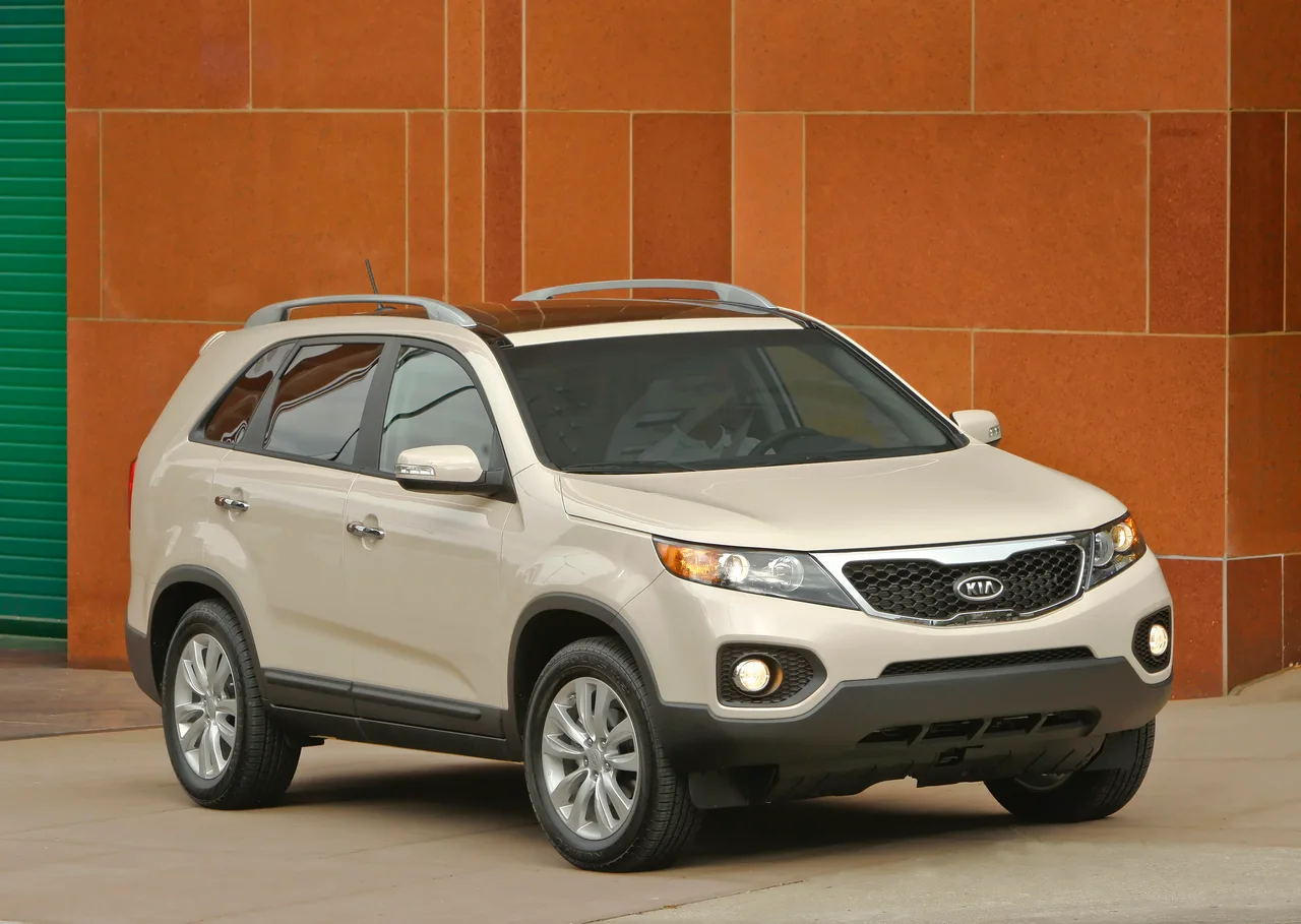 Exterior 4