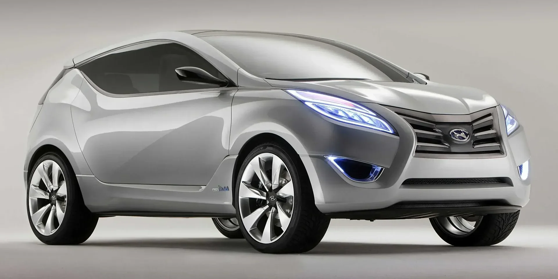 2009 Hyundai HCD-11 Nuvis photo 1