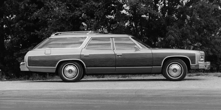 1975 Chevrolet 1975-chevrolet-caprice-estate-wagon-74-v8-hydra-matic main image