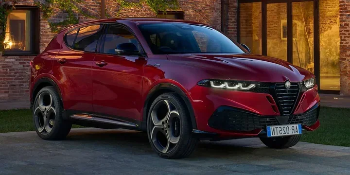 2026 Alfa Romeo 2026-alfa-romeo-concept-suv-plug-in-hybrid-automatic-269hp-2026-6-speed main image