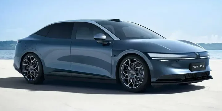 2024 Zeekr 2024-zeekr-007-long-range-awd-single-speed main image