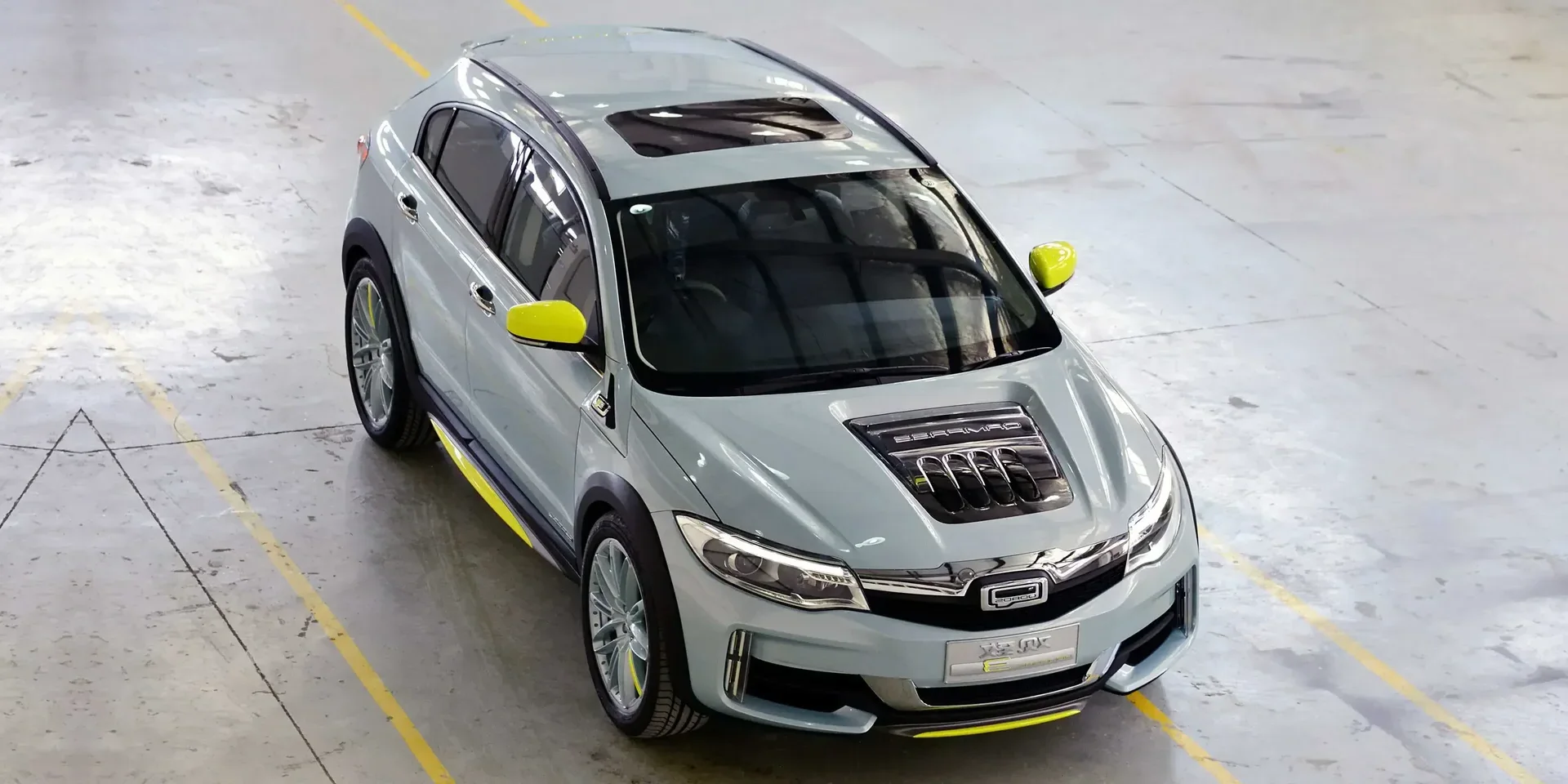 2016 Qoros 3 QamFree photo 1