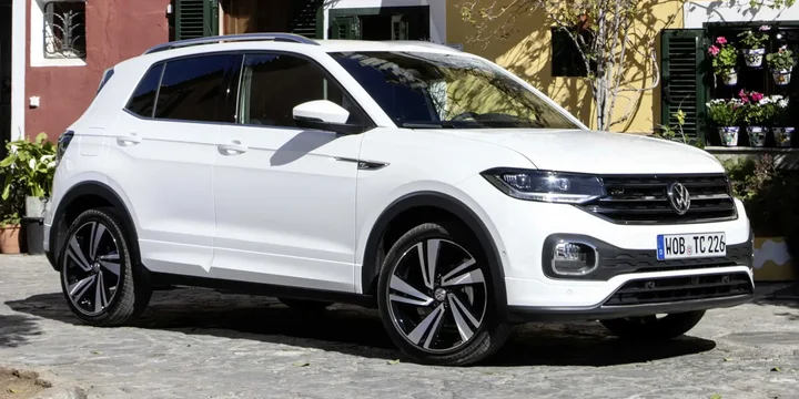 2019 Volkswagen 2019-volkswagen-t-cross main image