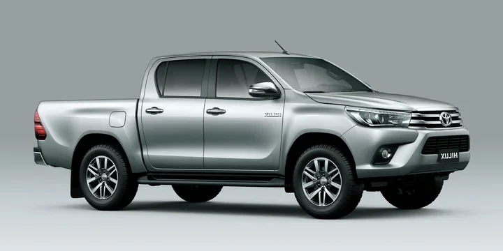 2016 Toyota Hilux exterior main image