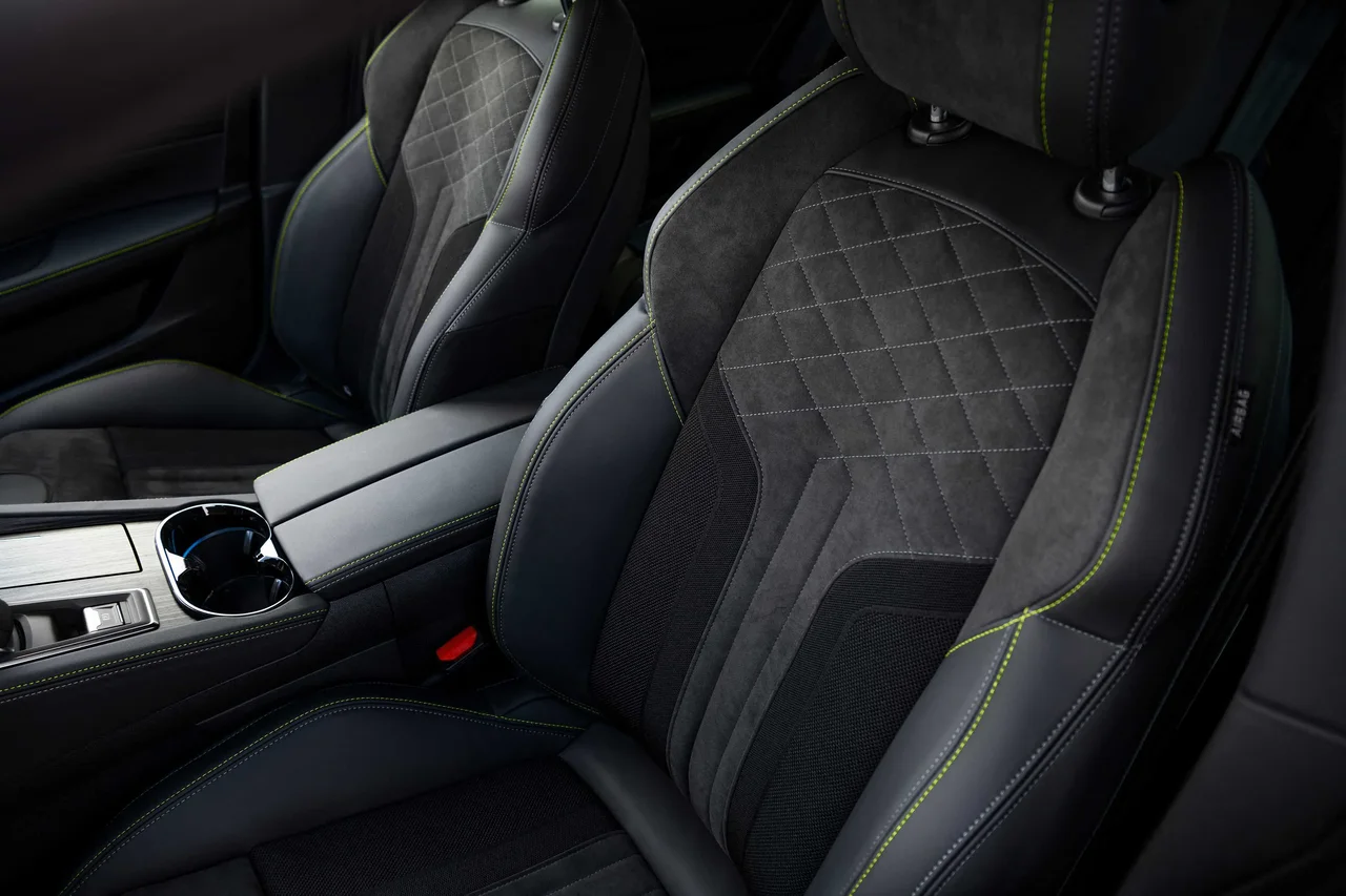 Interior 2