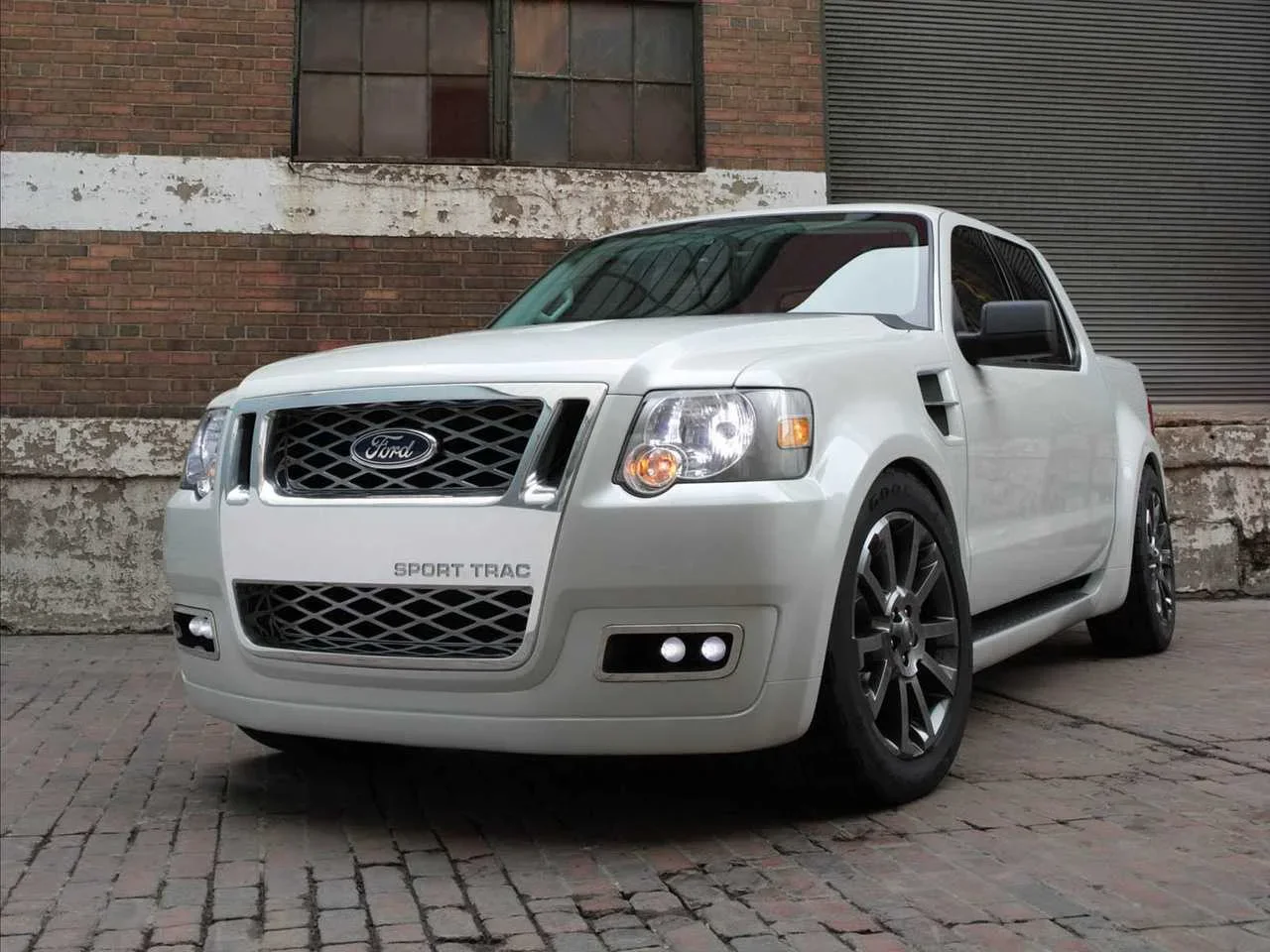 Exterior 4