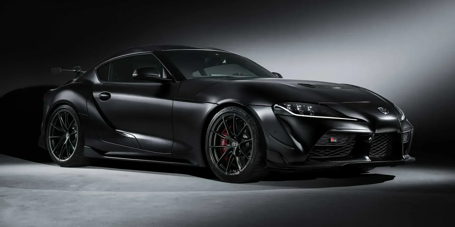 2025 Toyota Supra GR photo 1
