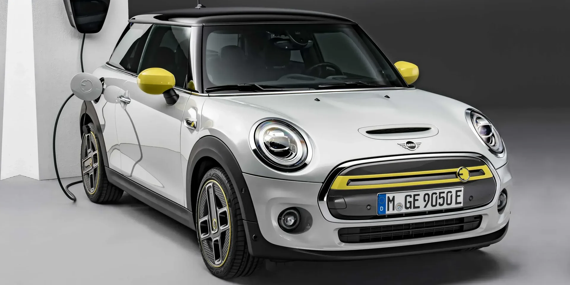 2021 Mini Cooper SE photo 1