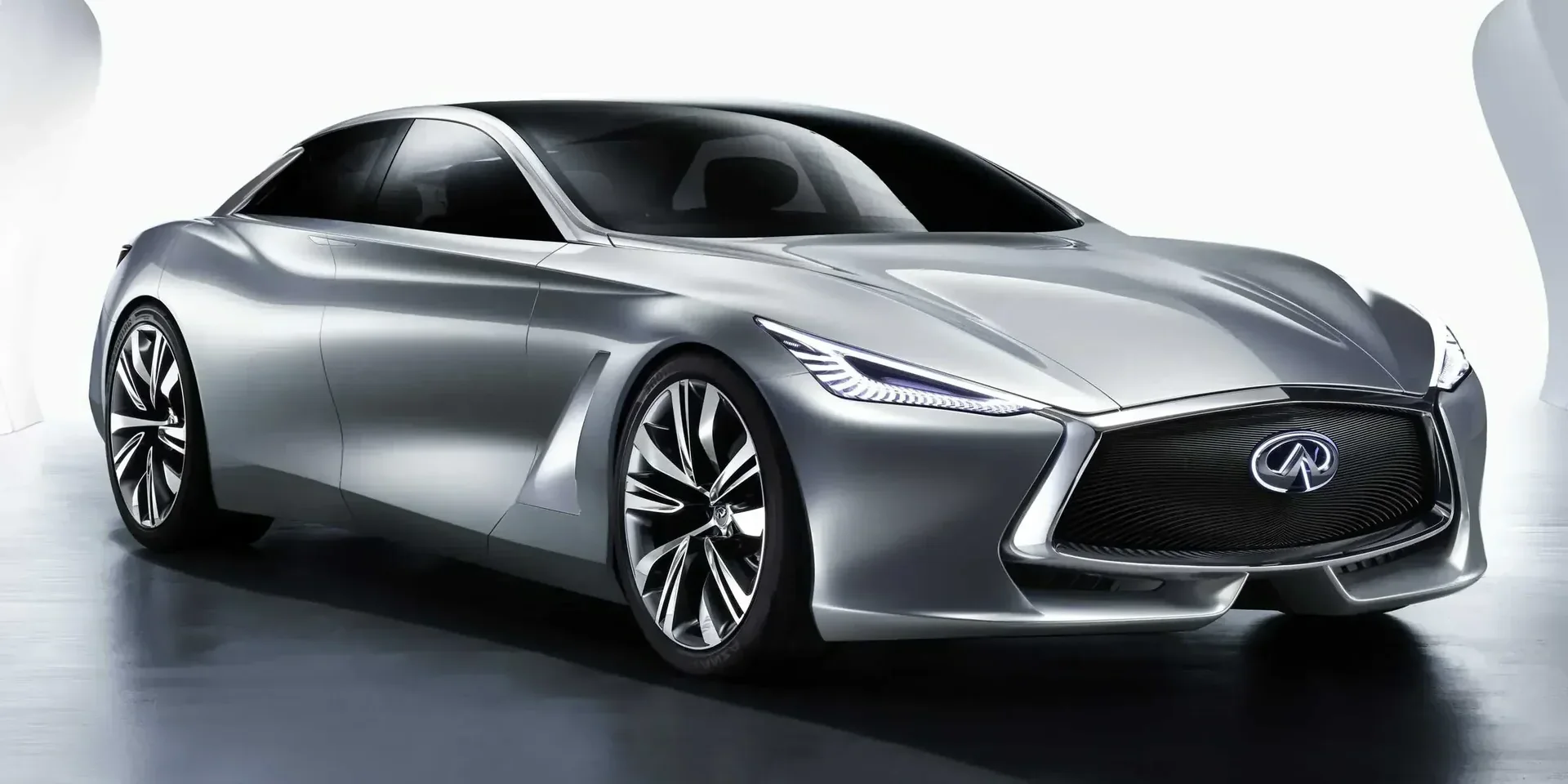 2014 Infiniti Q80 photo 1