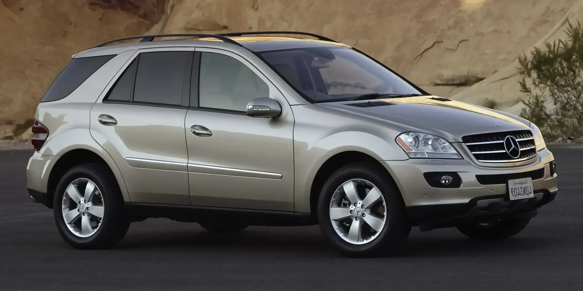 2006 Mercedes-Benz M-Class ML photo 1