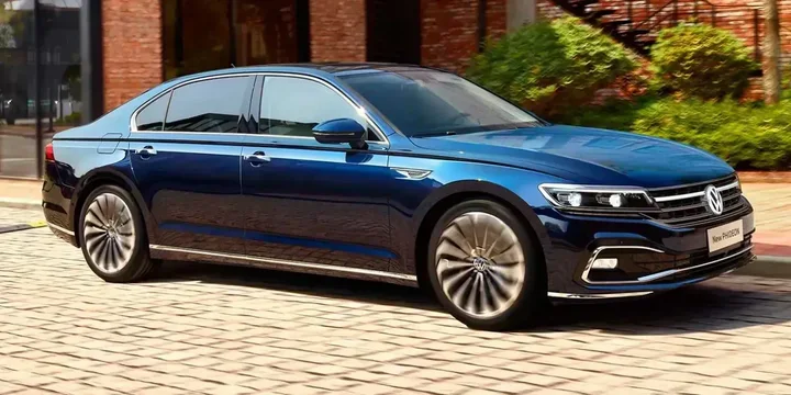 2021 Volkswagen 2021-volkswagen-phideon-380tsi main image