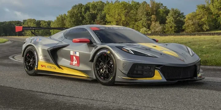 2020 Chevrolet 2020-chevrolet-corvette-r-sequential-6-speed main image