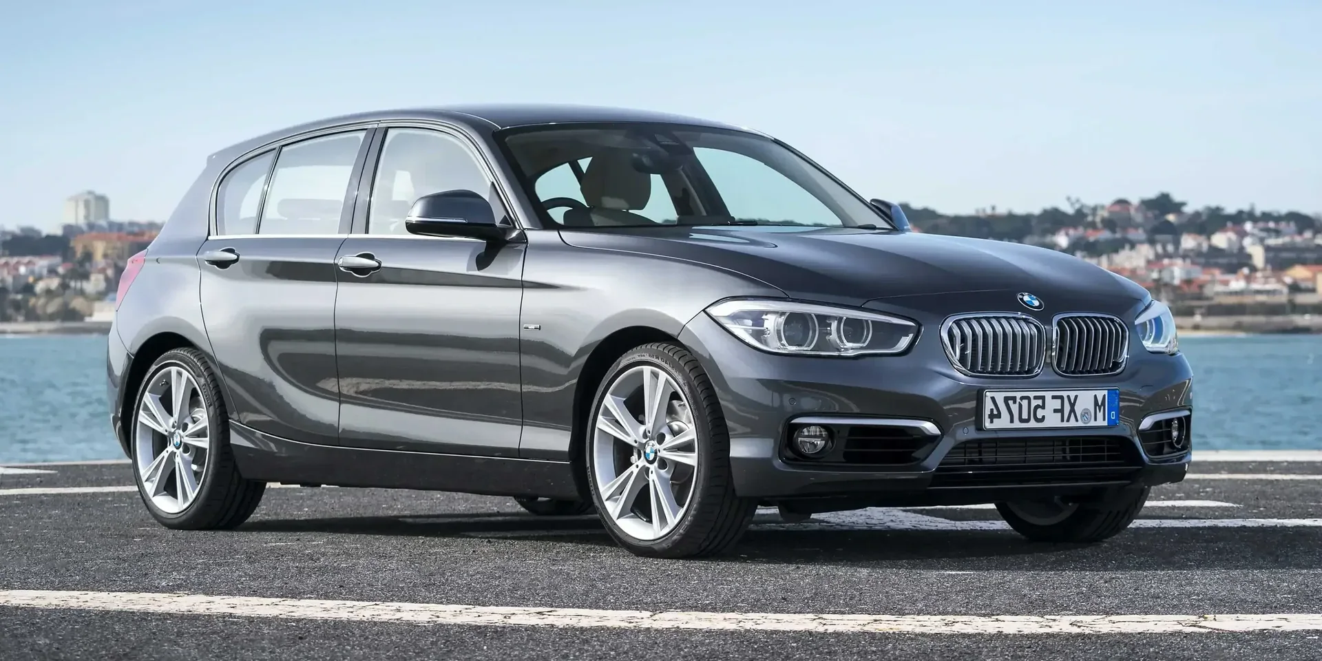 2015 BMW 1 Series photo 1