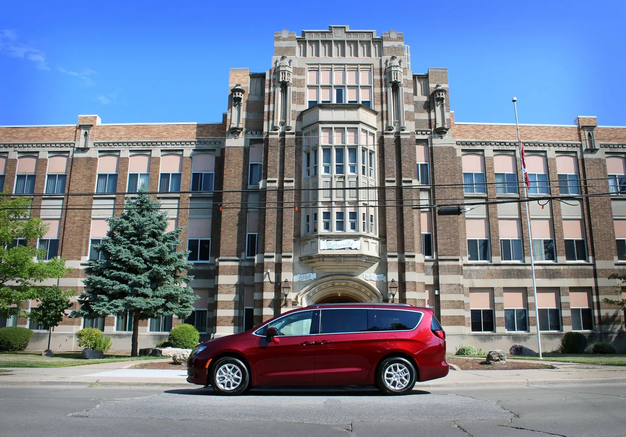 Exterior 2