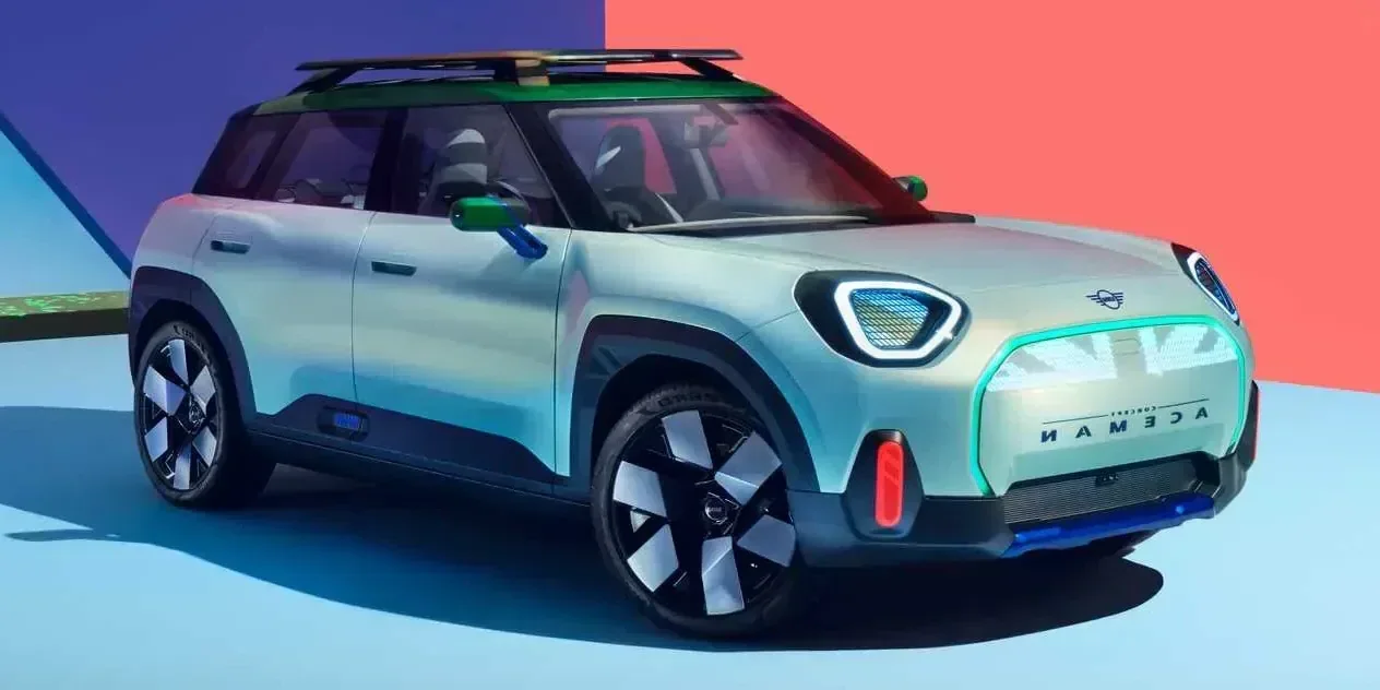 2023 Mini Aceman photo 1