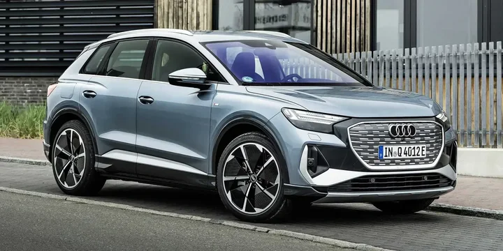 2022 Audi 2022-audi-q4-e-tron-q4-45-e-tron-quattro-single-speed main image