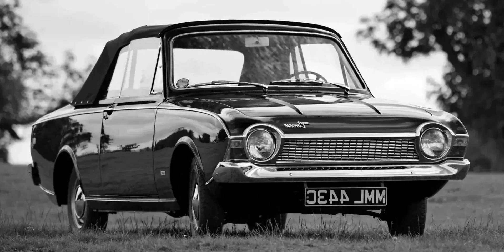 1966 Ford Corsair photo 1