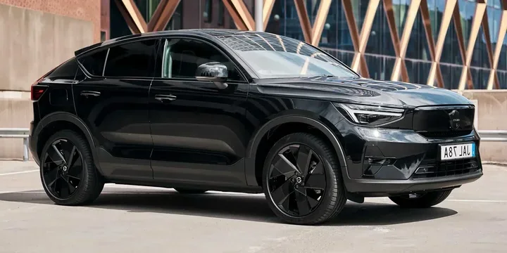 2024 Volvo 2024-volvo-ec40-recharge-twin main image