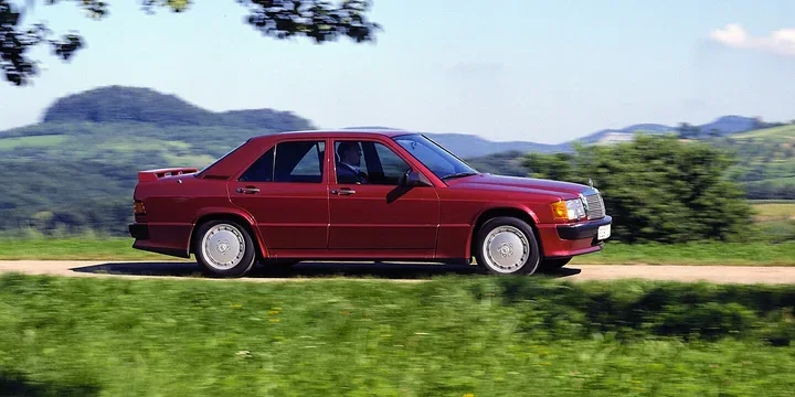 1988 Mercedes-Benz W201 exterior main image