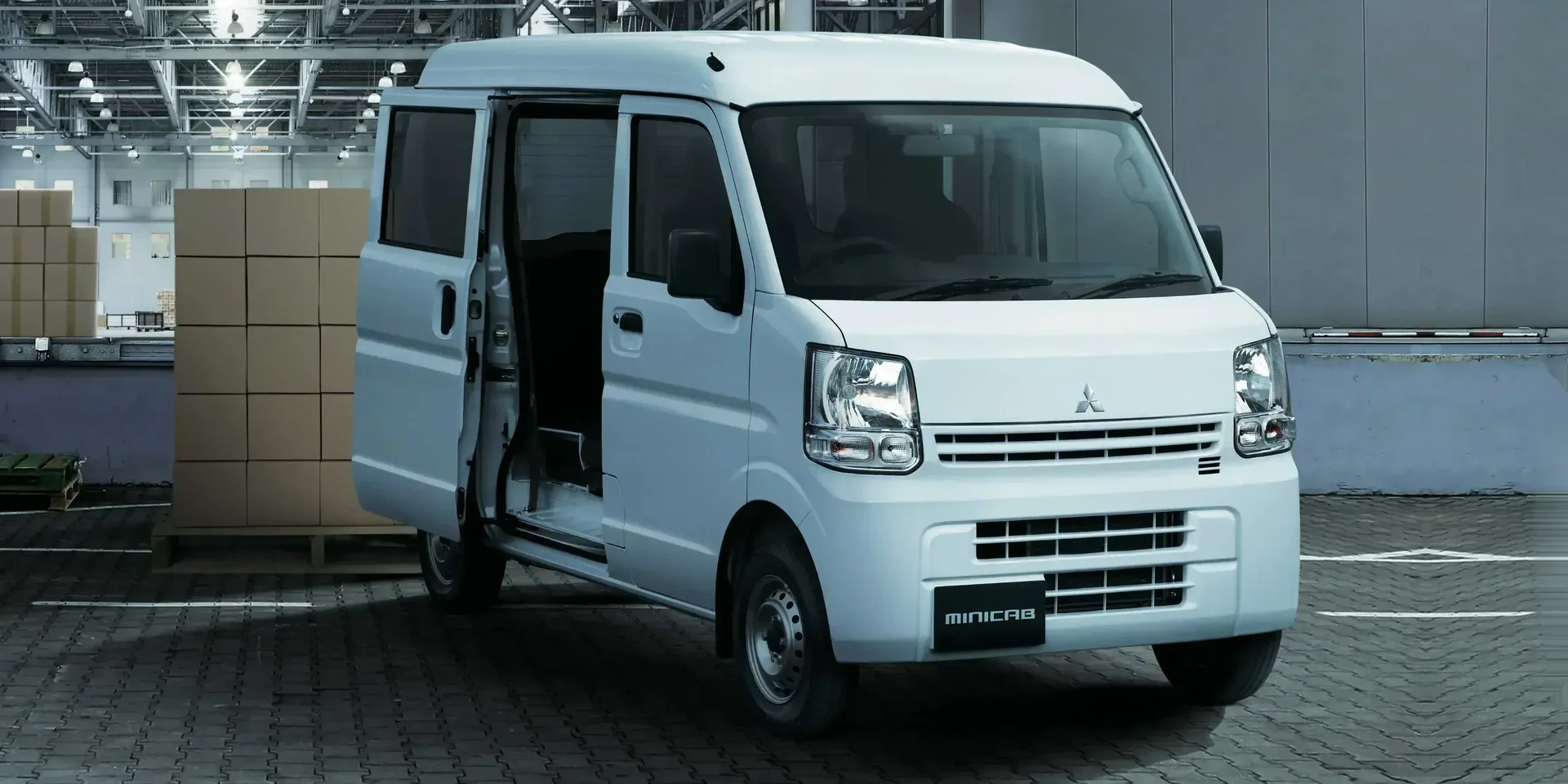 2017 Mitsubishi Minicab photo 1