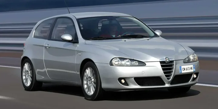 2005 Alfa Romeo 2005-alfa-romeo-147-hatchback-3-door-1st-facelift-19-jtd-16v-m-jet-manual-6-speed-150ps main image