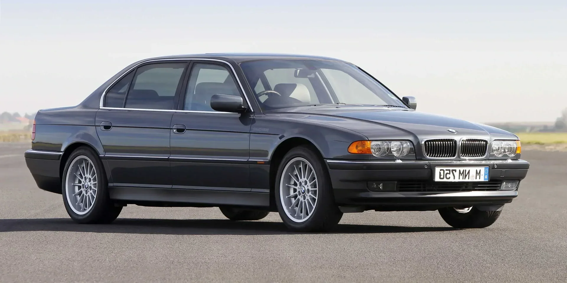 1999 BMW 7 Series photo 1