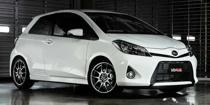 2013 Toyota 2013-toyota-vitz-grmn-turbo main image
