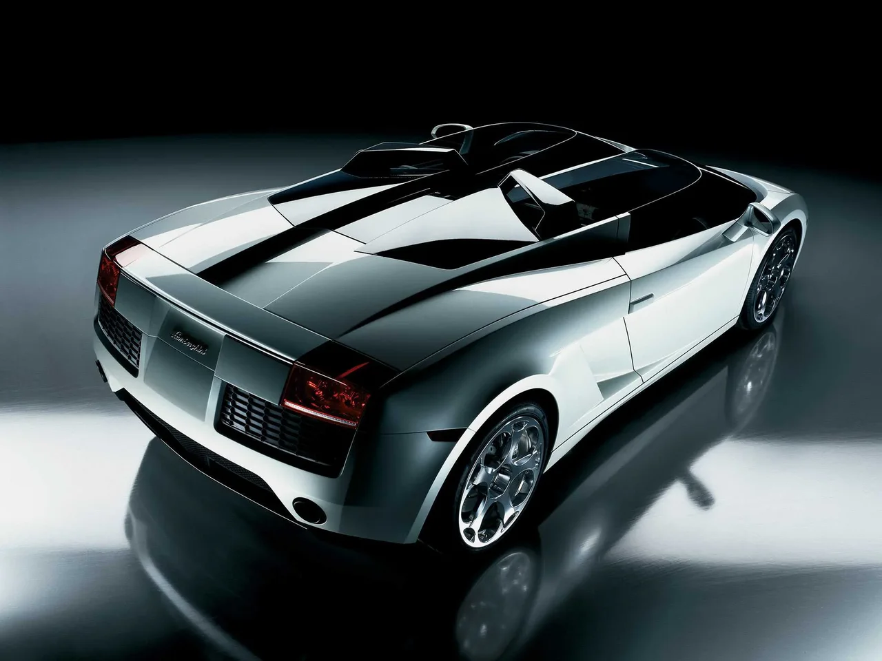 Exterior 3