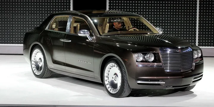 2006 Chrysler 2006-chrysler-imperial-57-v8-hemi-automatic main image