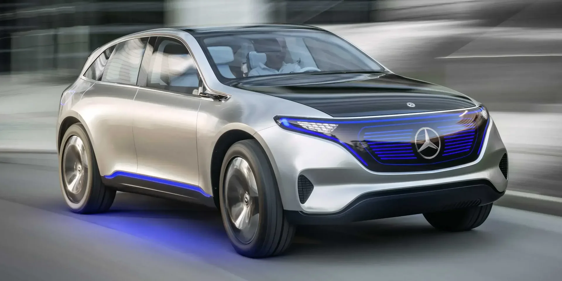 2016 Mercedes-Benz Generation EQ photo 1